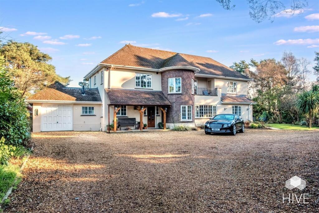 Additional image 51 of Lone Pine Drive, West Parley