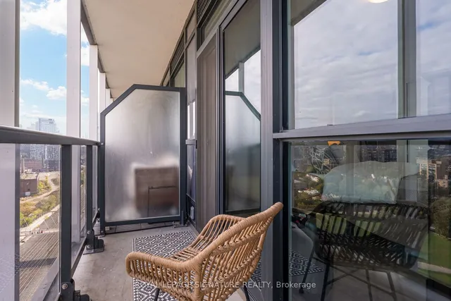 Additional image 21 of 50 Ordnance St Unit 1409