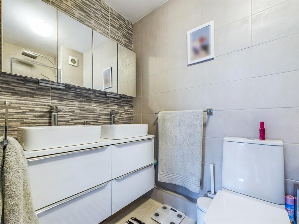 Additional image 11 of Kingsbere Gardens, 10 Haslemere Avenue, Highcliffe, Dorset, BH23