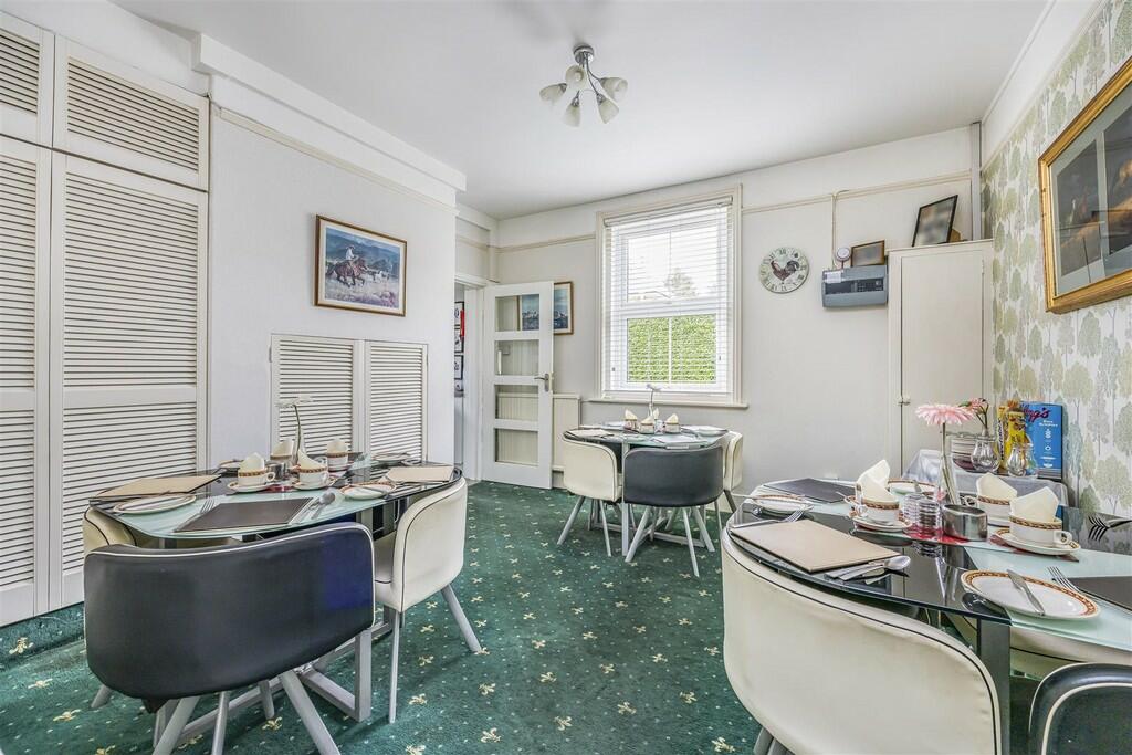 Additional image 4 of Holdenhurst Road, Bournemouth