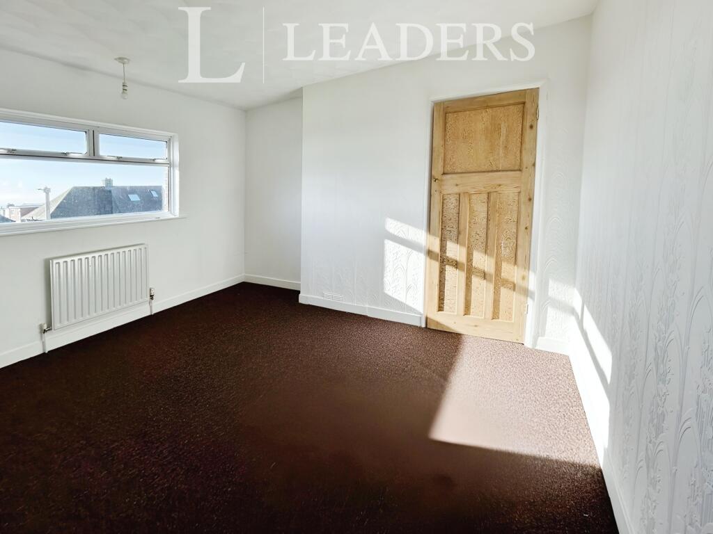 Additional image 8 of Amberly