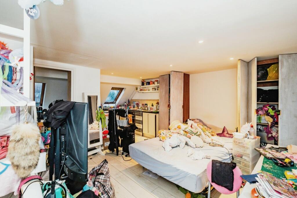 Additional image 7 of Pavilion Road, Worthing, BN14