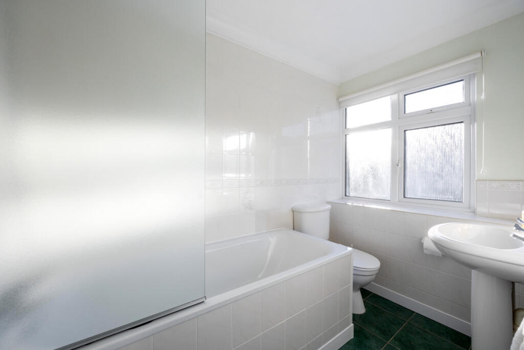 Additional image 33 of Littlehampton Road, Ferring, BN12