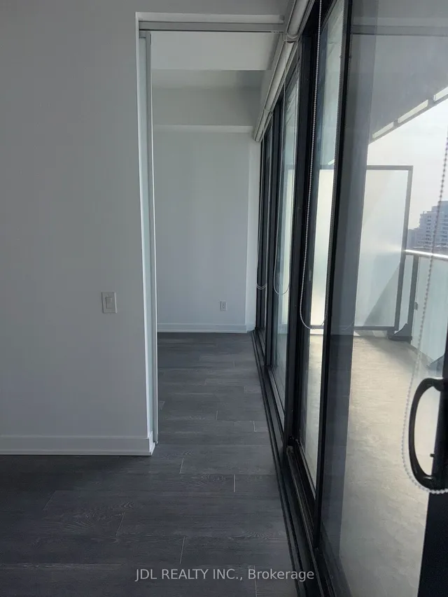 Additional image 12 of 185 Roehampton Ave Unit 1912