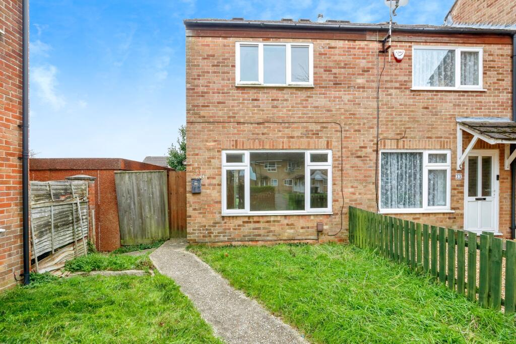 Bramshaw Gardens, THROOP, Bournemouth, Dorset, BH8