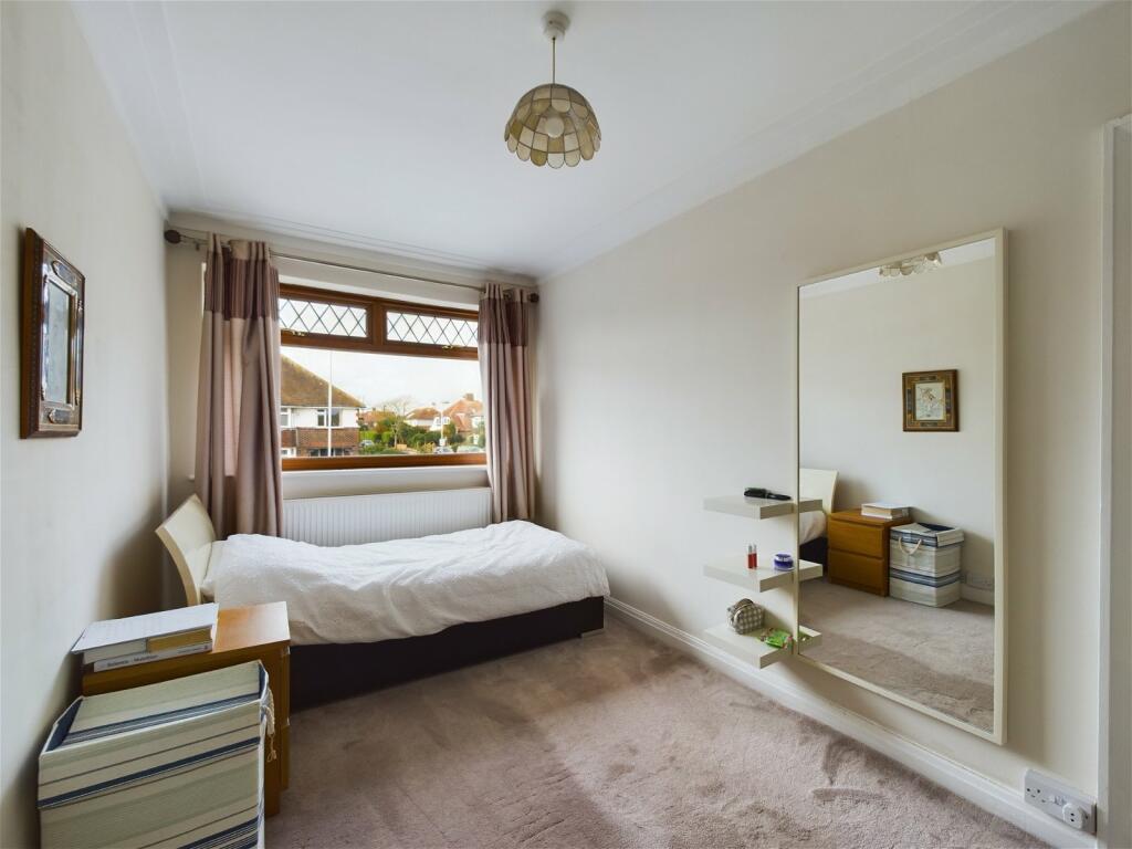 Additional image 11 of George V Avenue, Worthing, BN11