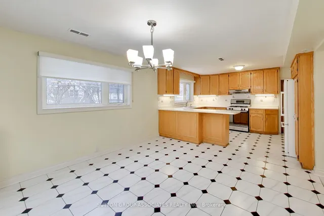 Additional image 10 of 1 Burlington Cres