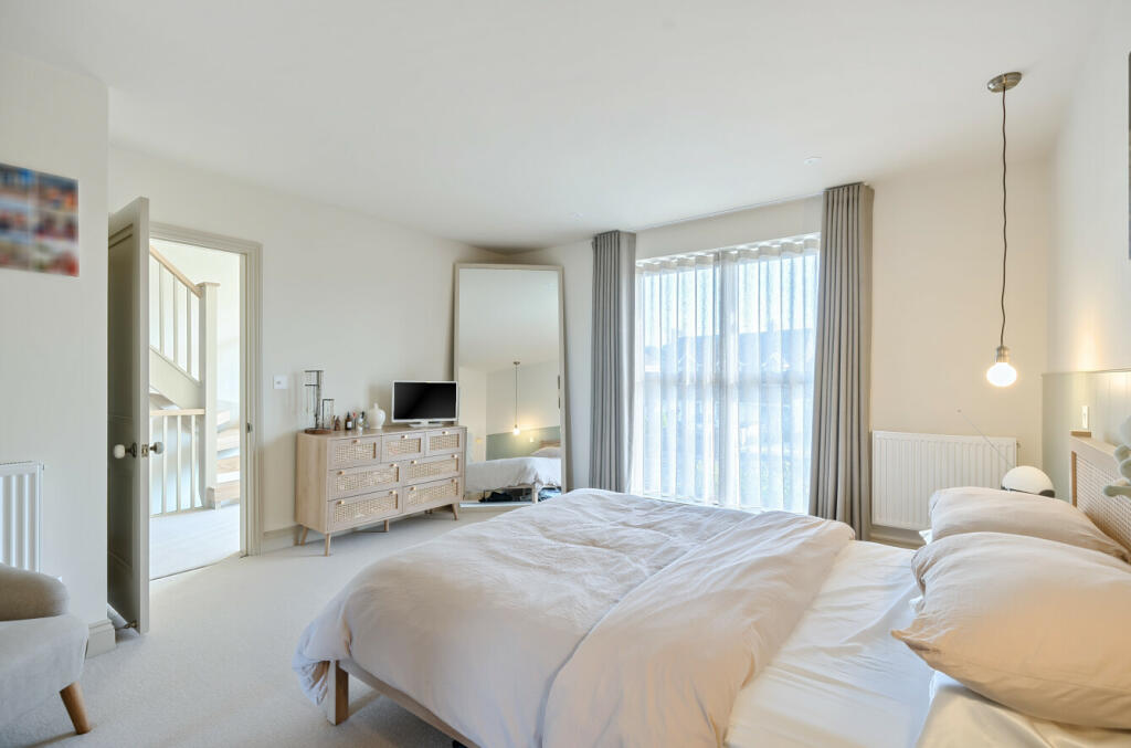 Additional image 15 of Hynesbury Road, Friars Cliff, Christchurch, BH23