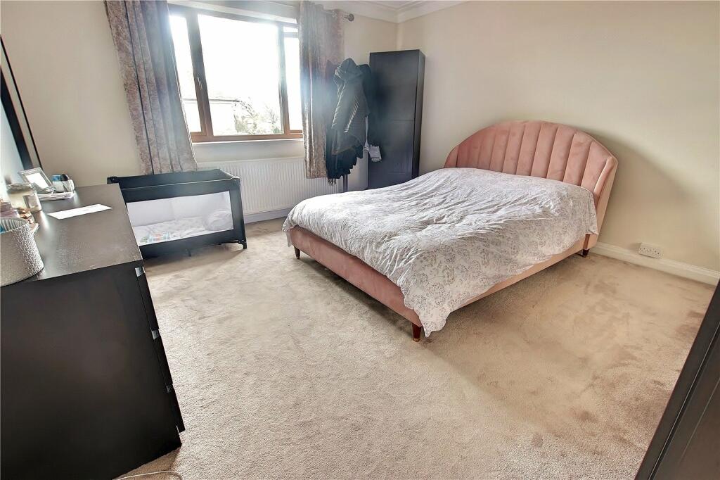 Additional image 8 of George V Avenue, Worthing, West Sussex, BN11