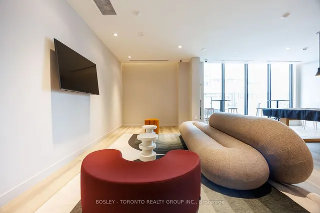 Additional image 39 of 9 Tecumseth St Unit 409