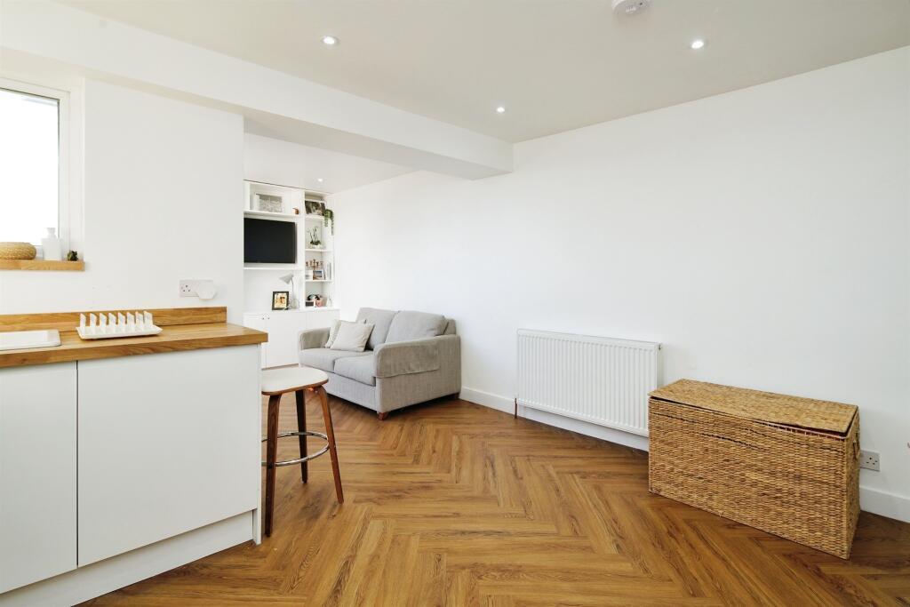 Additional image 3 of Upper North Street, Brighton