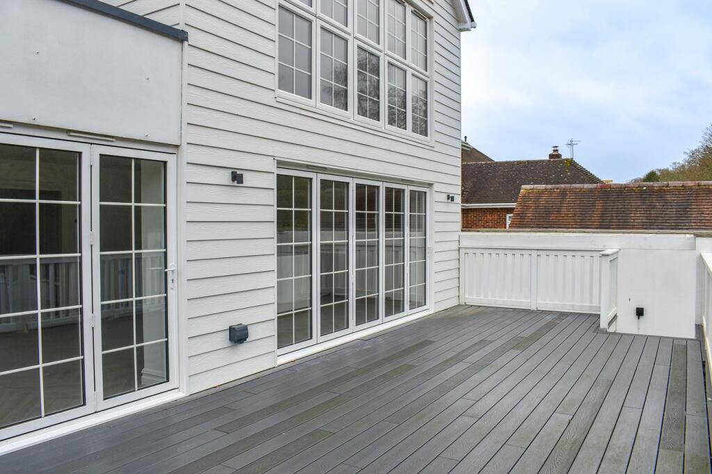 Additional image 19 of Elphinstone Road, Highcliffe, Christchurch, BH23