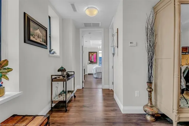 Additional image 8 of 118 King St Unit 1118