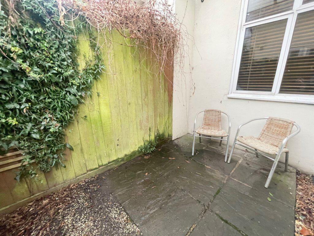Additional image 8 of SPACIOUS TWO BEDROOM, Queens Park