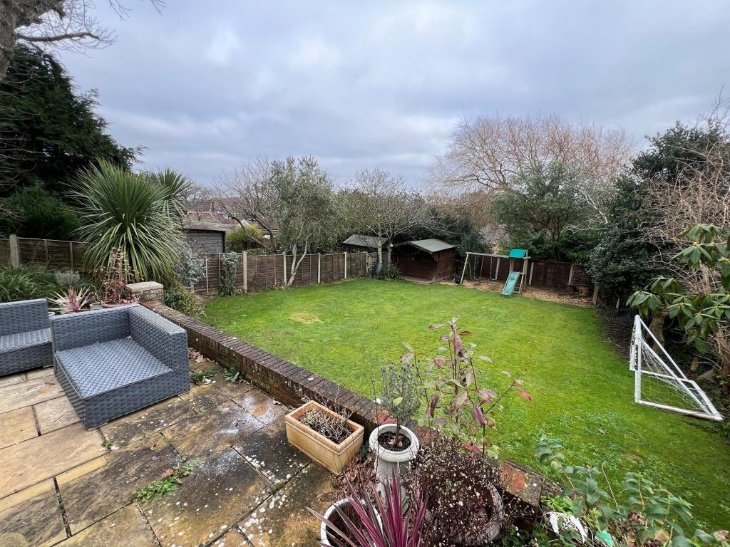 Additional image 21 of Barton Court Avenue, Barton On Sea, New Milton, Hampshire. BH25 7ES