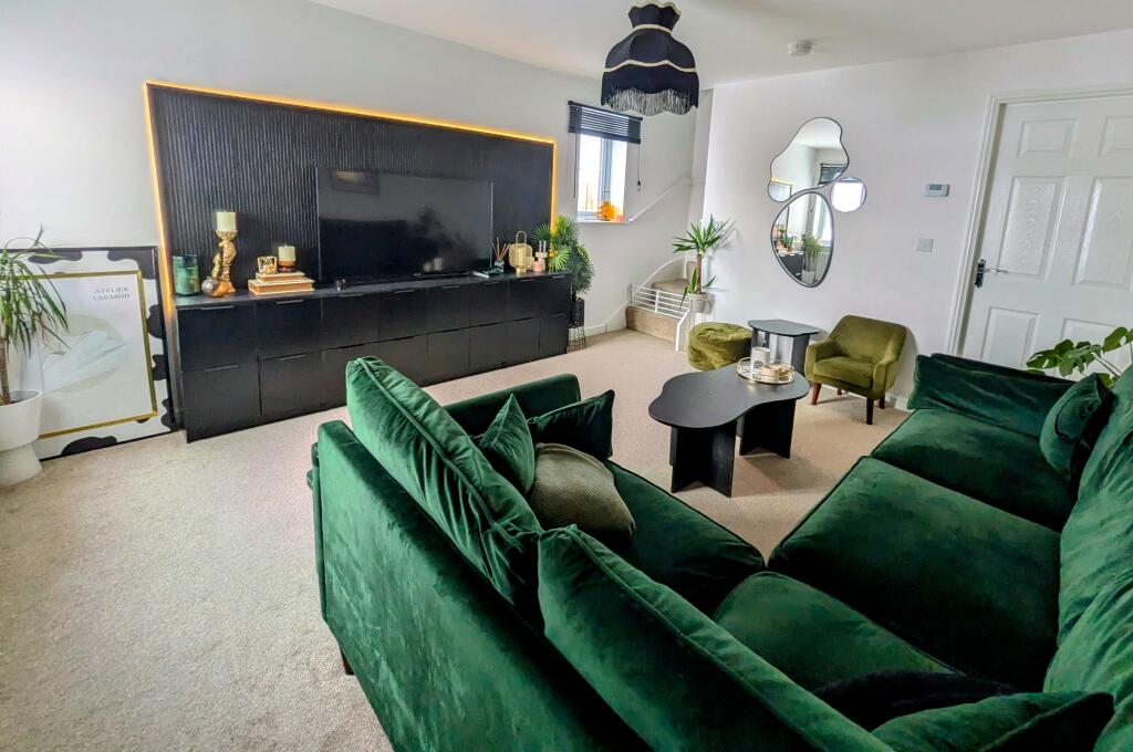 Additional image 3 of Moorland Lane, Bradford, BD4