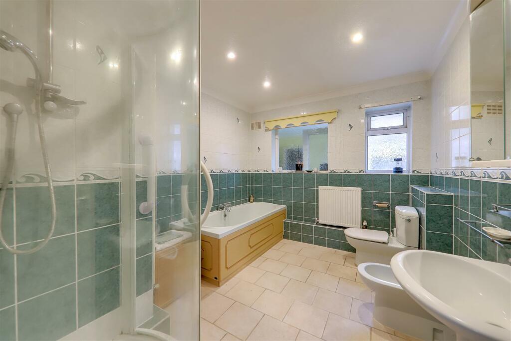 Additional image 6 of Alinora Crescent, Goring-By-Sea, Worthing