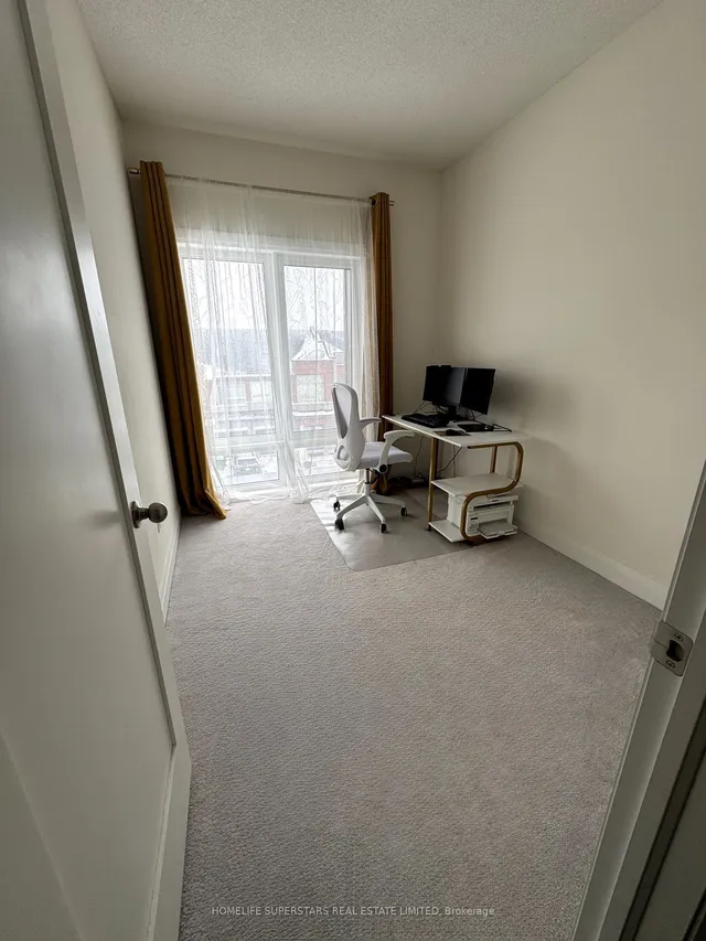 Additional image 12 of 46 Donald Ficht Cres