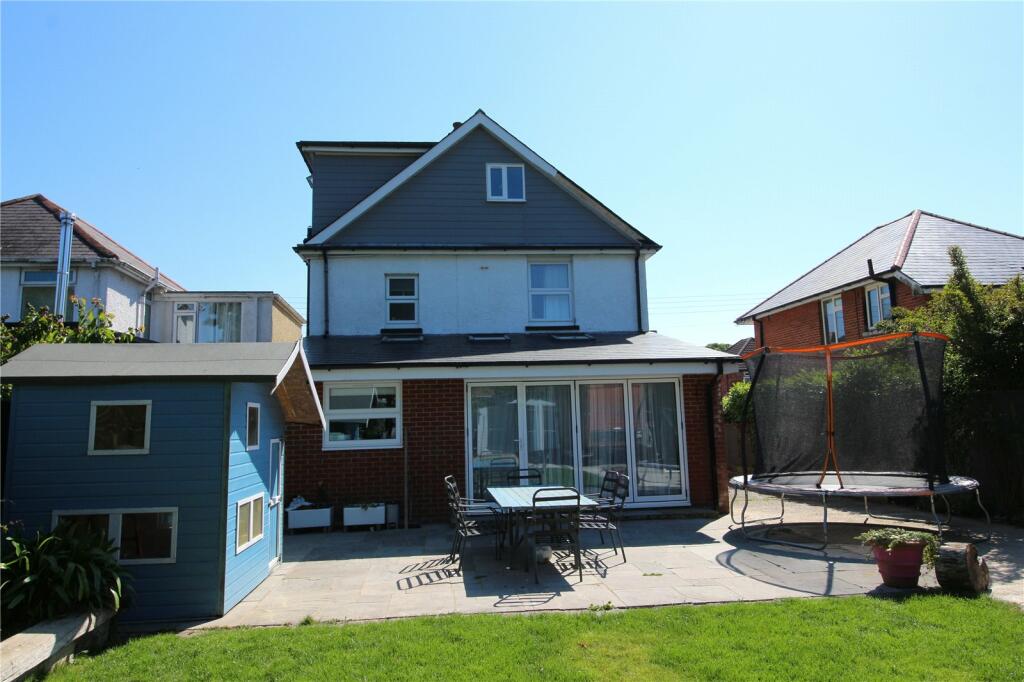 Additional image 19 of Vincent Road, New Milton, Hampshire, BH25