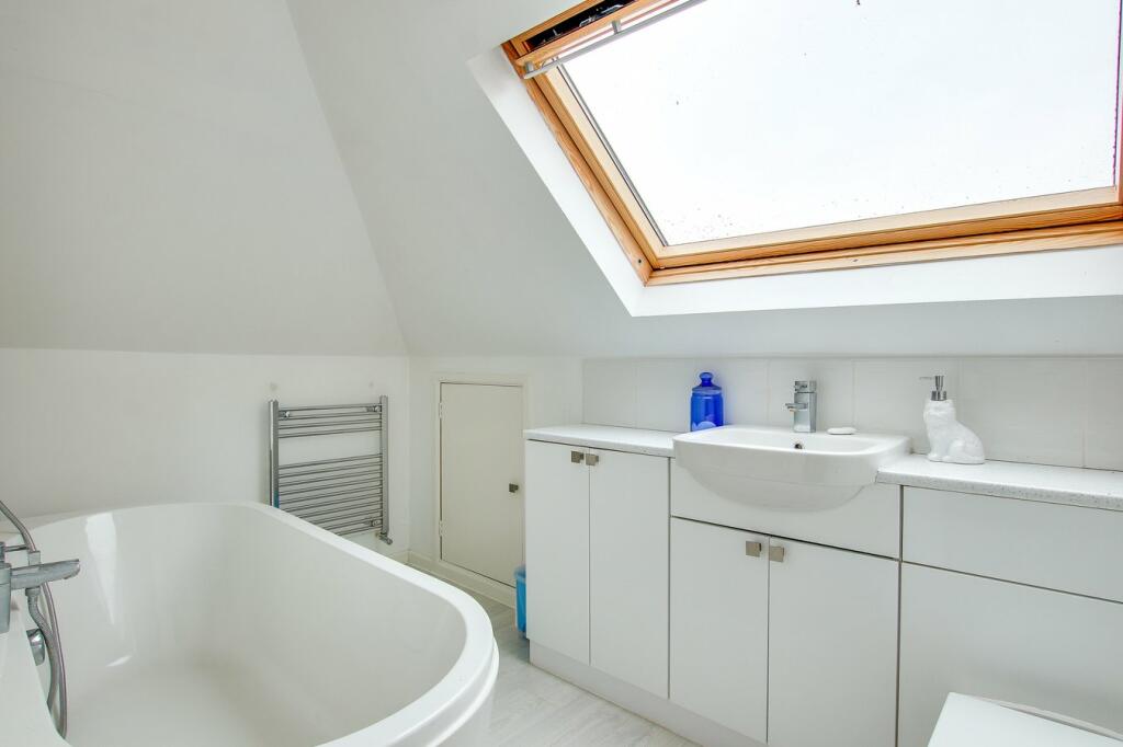 Additional image 18 of Elphinstone Road, Highcliffe, Christchurch, BH23