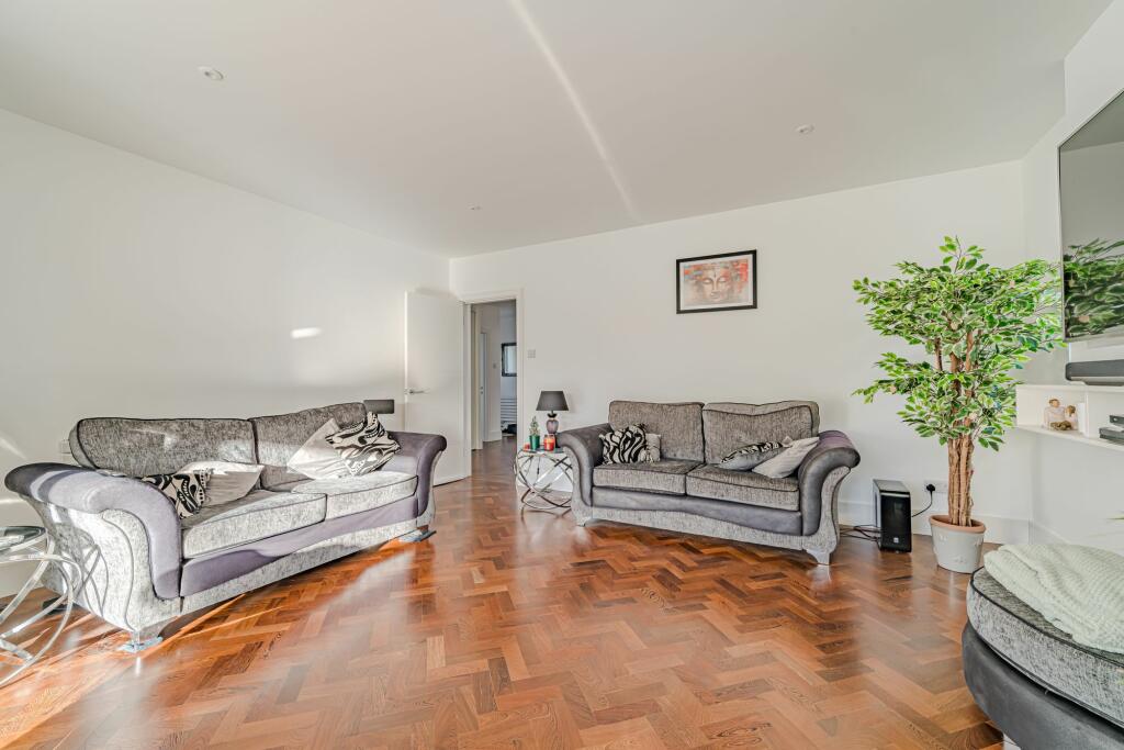 Additional image 13 of Burford Close, Christchurch, BH23