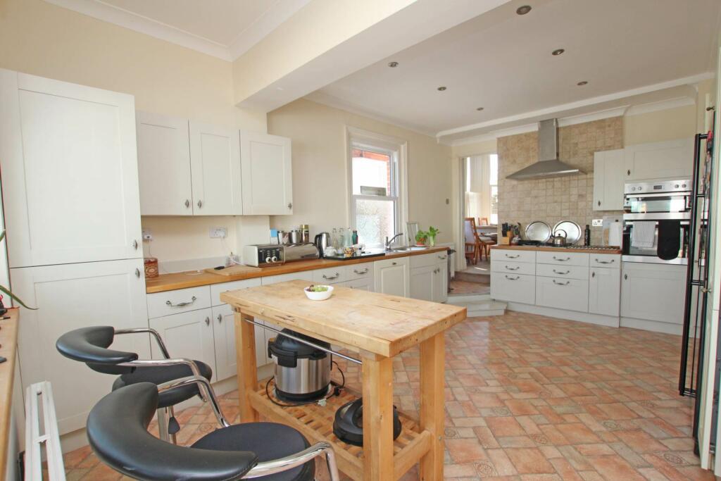 Additional image 4 of Cliff Road, BN20 7RU