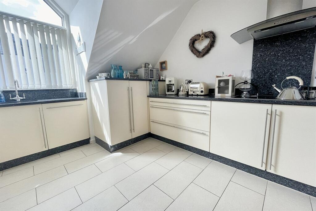 Additional image 9 of Portman Estate