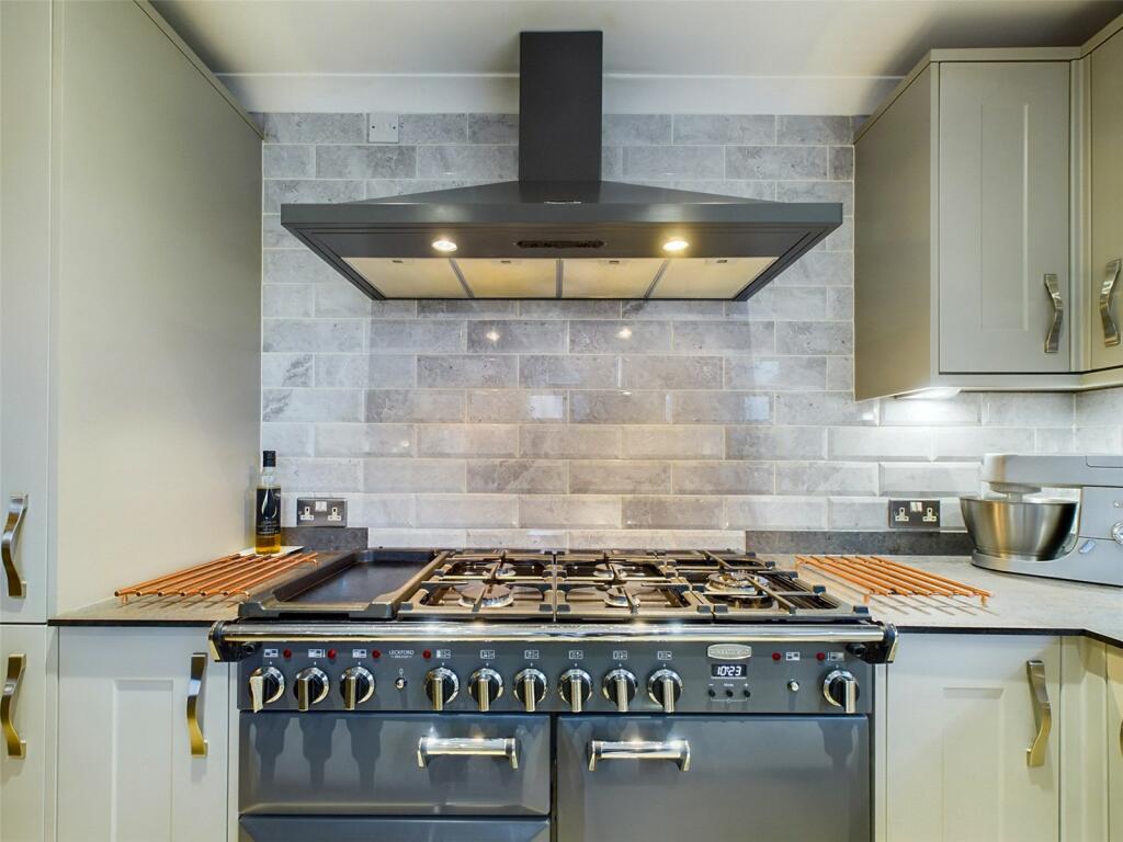 Additional image 16 of Pear Tree Close, Bransgore, Christchurch, Dorset, BH23