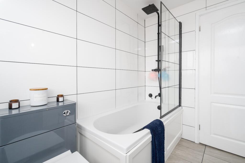 Additional image 24 of Spacious 5 Bed House with 2 Bathrooms On The Sought-After Heathfield Drive, Bolton