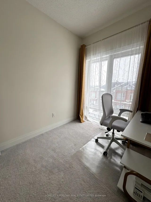 Additional image 13 of 46 Donald Ficht Cres