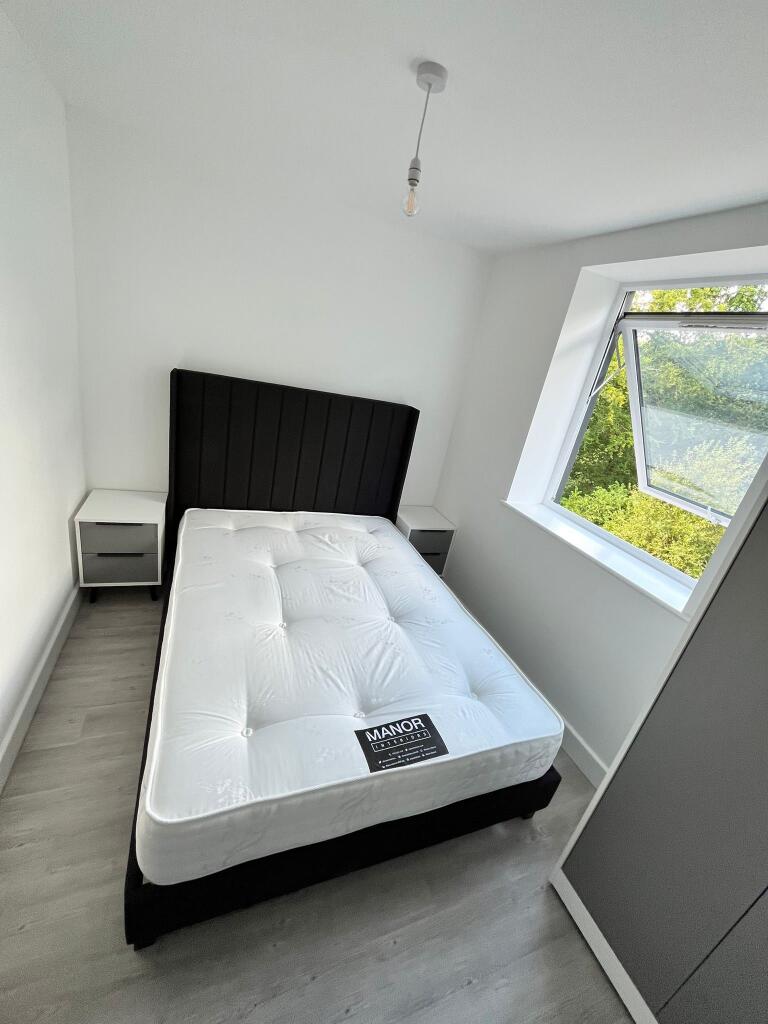 Additional image 11 of Bingley road