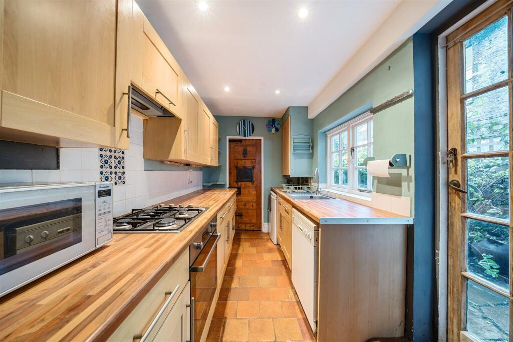 Additional image 10 of Tarrant Street, Arundel