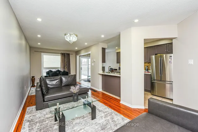 Additional image 13 of 80 Tiller Tr