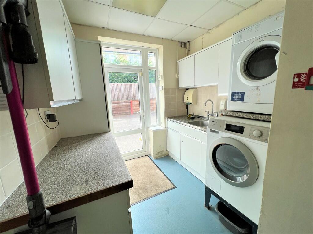 Additional image 15 of Stoneleigh House, 2 Rowlands Hill, Wimborne, Dorset, BH21 1AN