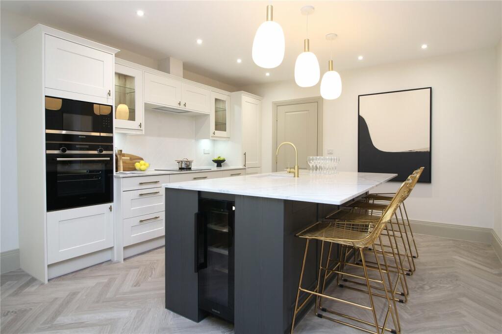 Additional image 2 of Chewton Farm Road, Highcliffe, Dorset, BH23