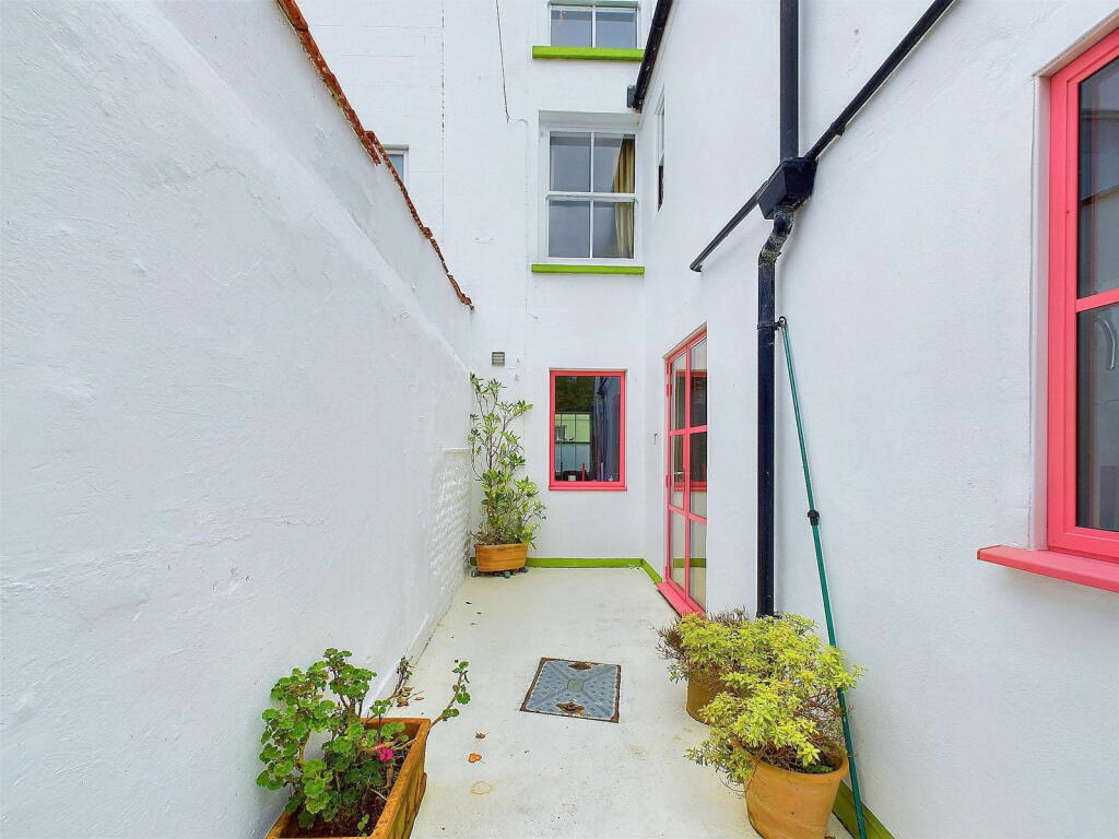 Additional image 20 of Portland Road, Worthing