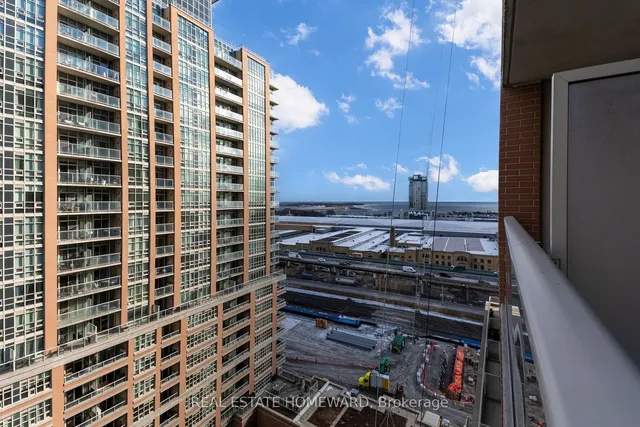 Additional image 39 of 85 East Liberty St Unit 1613