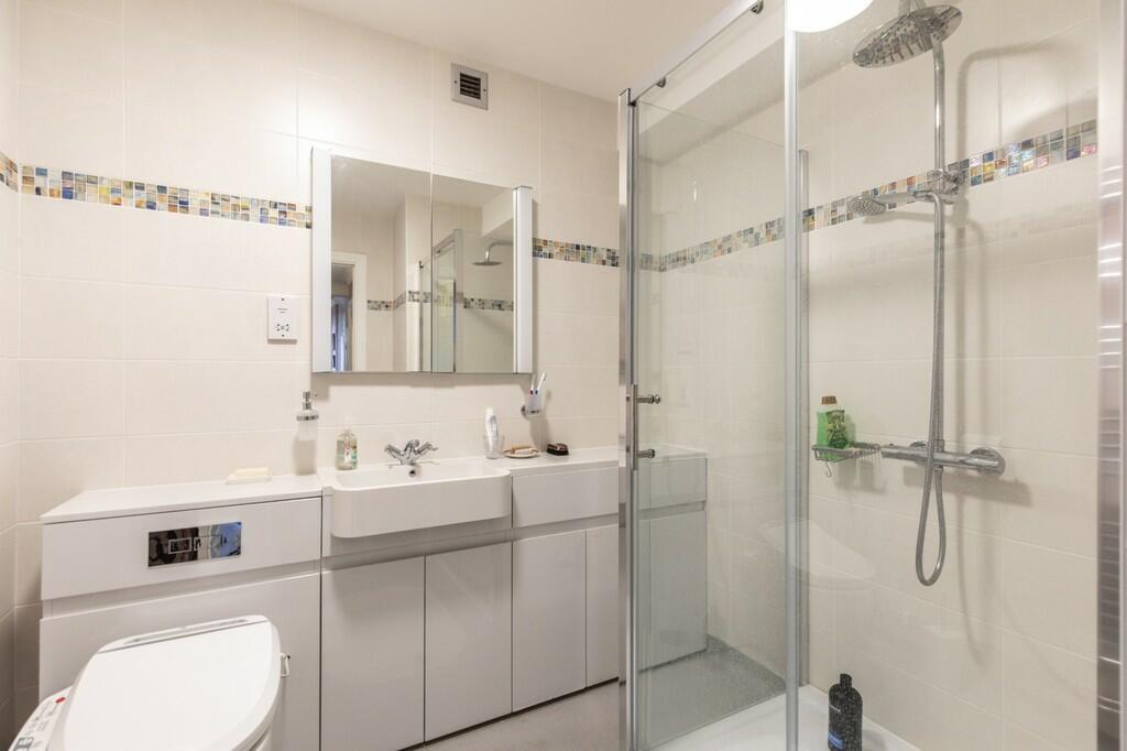 Additional image 15 of Grand Avenue, Hove, BN3 2NG