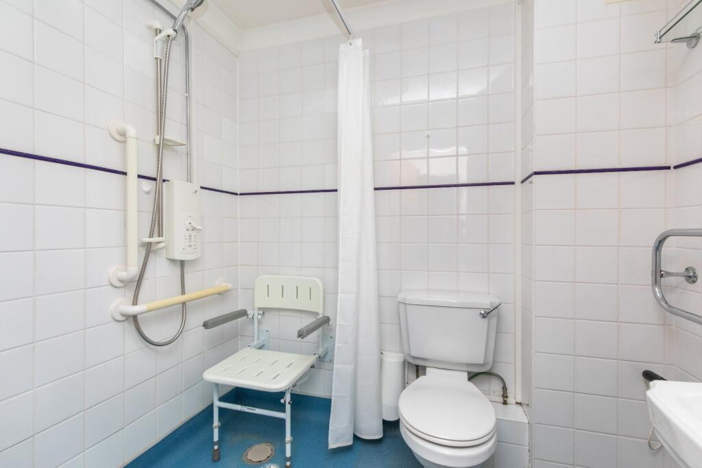 Additional image 5 of Oakland Court, Buckingham Road, Shoreham-By-Sea, West Sussex, BN43 5TZ