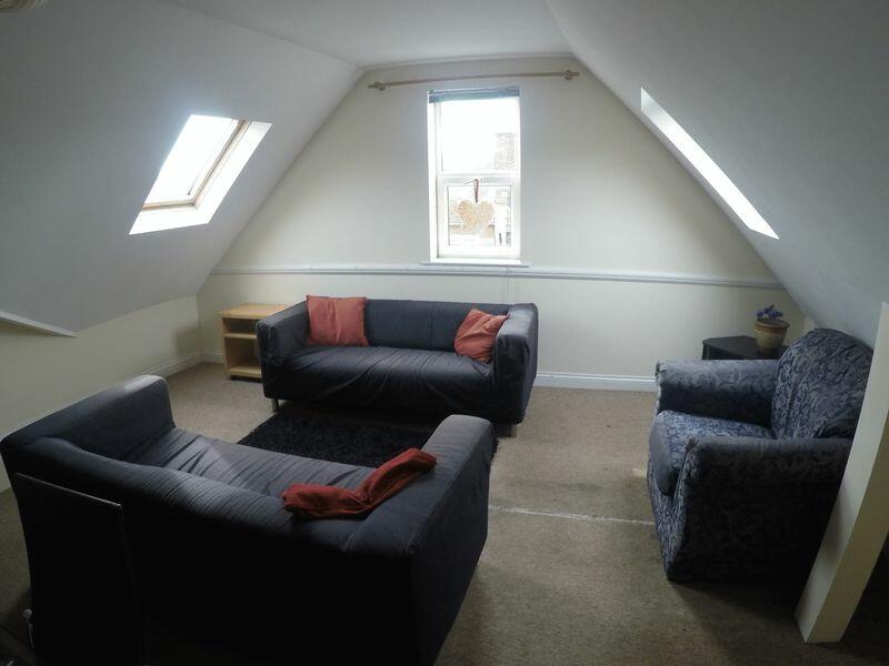 Large 4 Bedroom Student Flat in Winton- Banks House  -Available September 2025