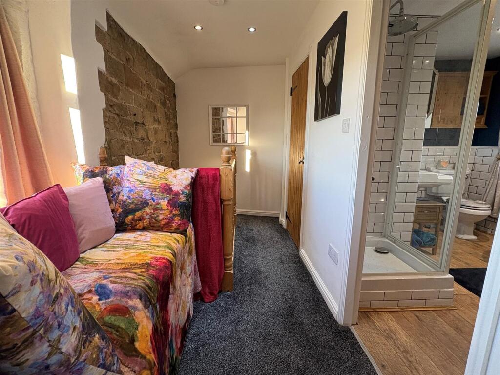 Additional image 12 of Carr House Gate, Wyke, Bradford