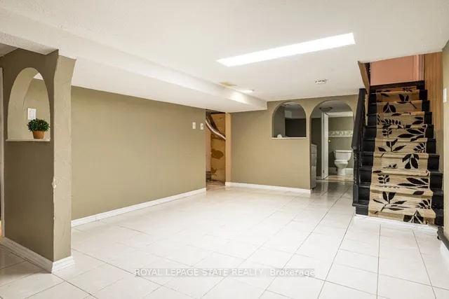 Additional image 26 of 136 Dundurn St