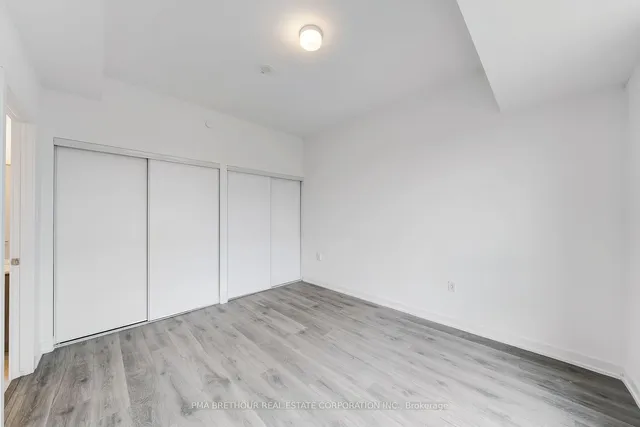 Additional image 22 of 2433 Dufferin St Unit 811