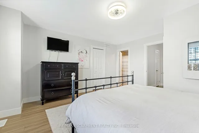 Additional image 20 of 51 Thames Way