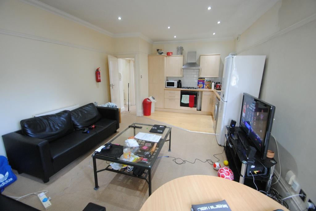 Additional image 8 of Student flat on Rushton Crescent