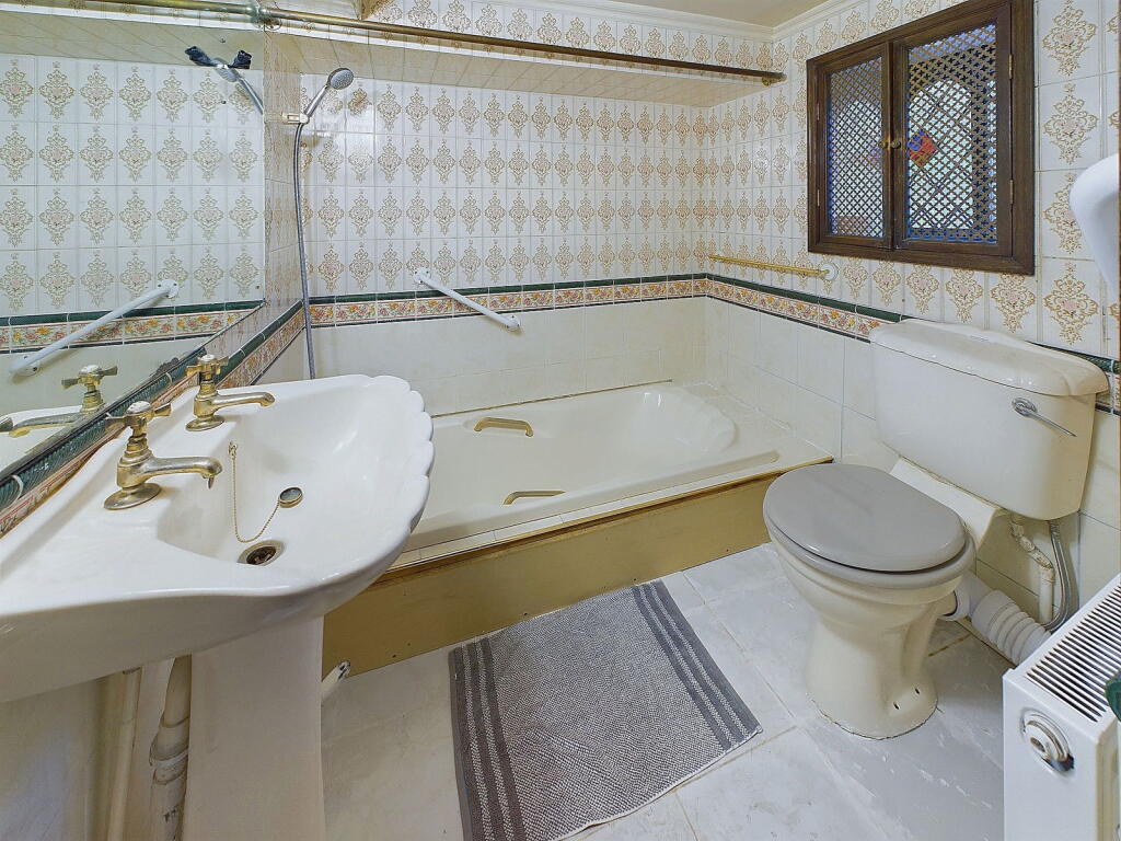 Additional image 8 of Connaught Avenue, Shoreham by Sea