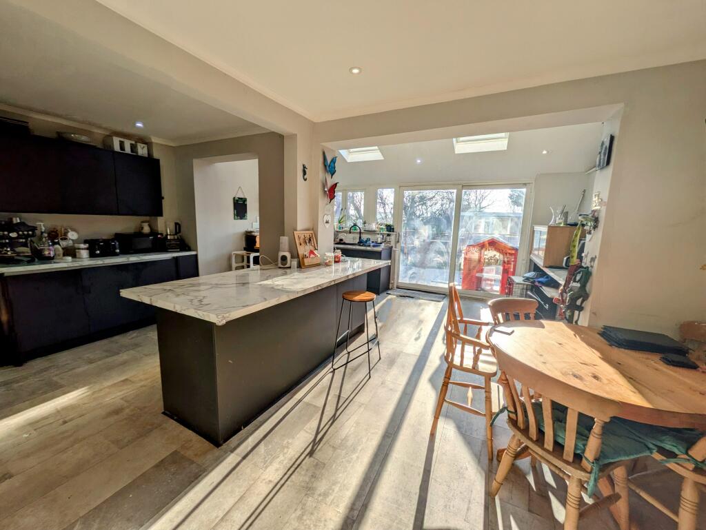 Additional image 8 of Wilson Road, Bradford, BD12