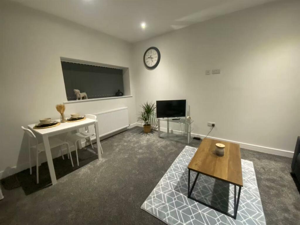 Additional image 7 of Flat 3, Hanover House