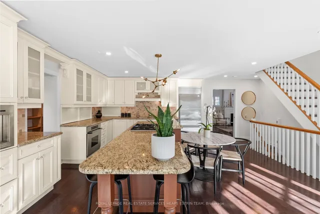 Additional image 17 of 30 Bennington Heights Dr