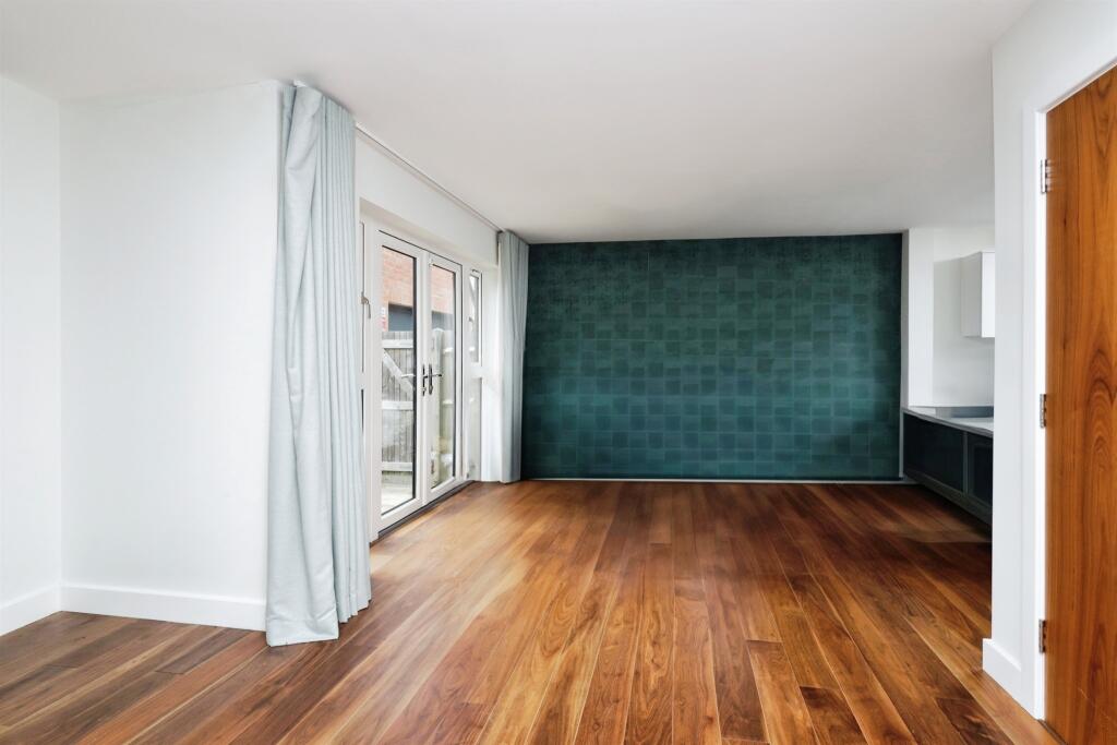 Additional image 5 of Twin Oaks Drive, Polegate